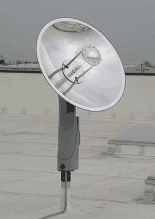 Hybrid Solar Lighting tracking sunlight collector with parabolic primary mirror